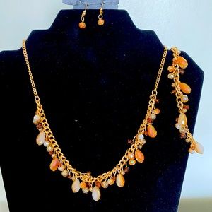 Beautiful fun orange gold necklace 3 piece set